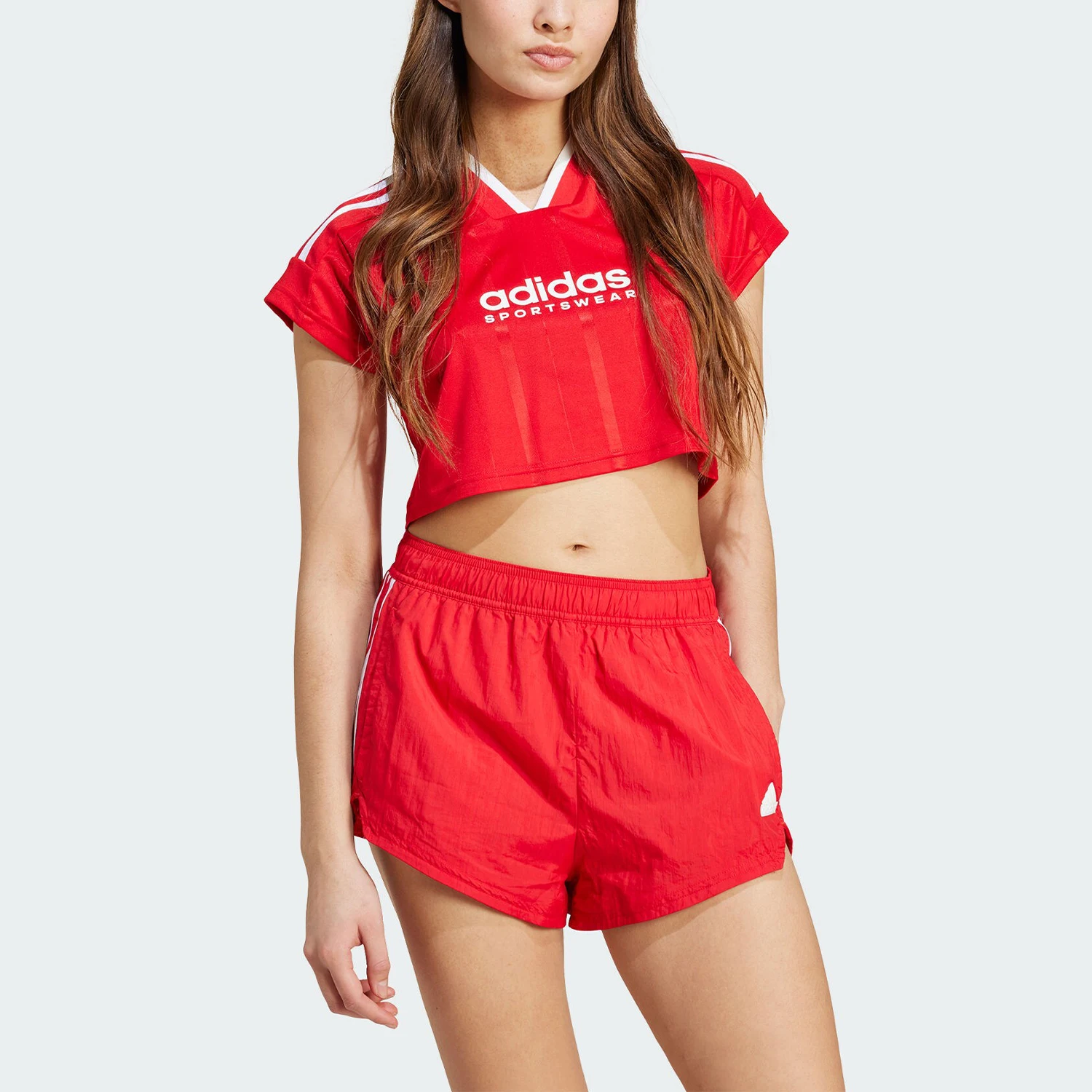 

Официальная оригинальная женская футболка Adidas 2024, облегающая спортивная повседневная футболка с v-образным вырезом IZ2084