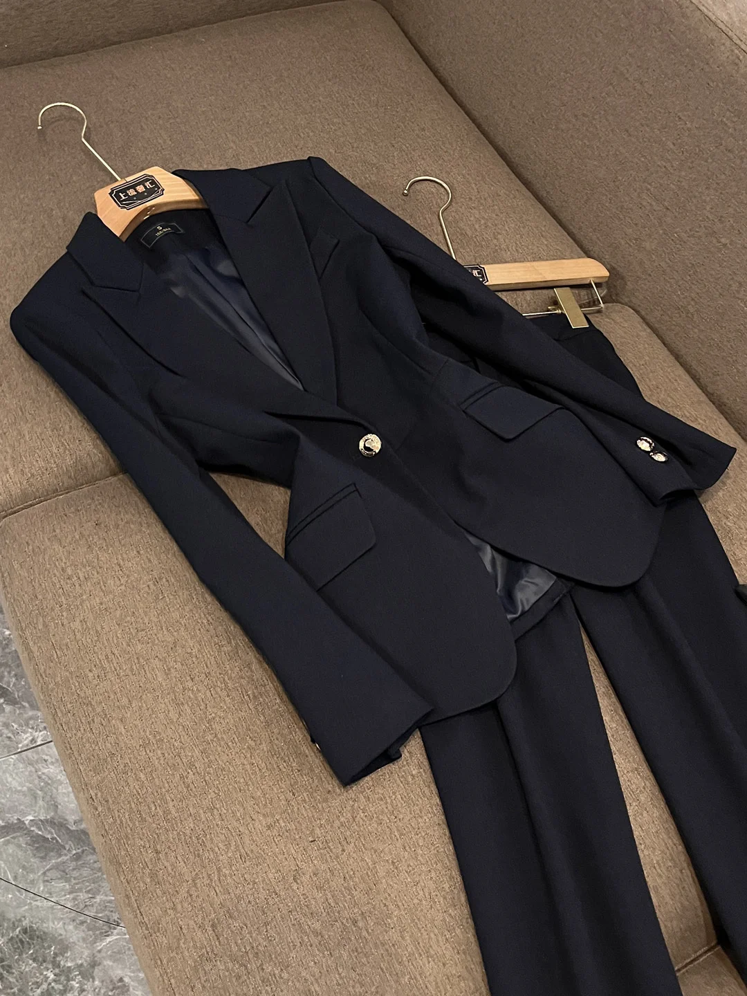 Conjunto de traje para mujer, ropa de trabajo profesional Ele de gama alta, traje Formal, fabricante chino X38, otoño e invierno, 2025