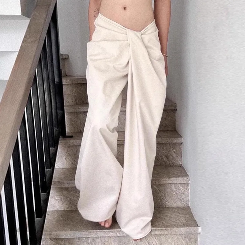 

Simple And Plain Wide Leg Pants For Women With A Casual And Loose Design. Irregular Twisted Waist And Slim Waist Pants