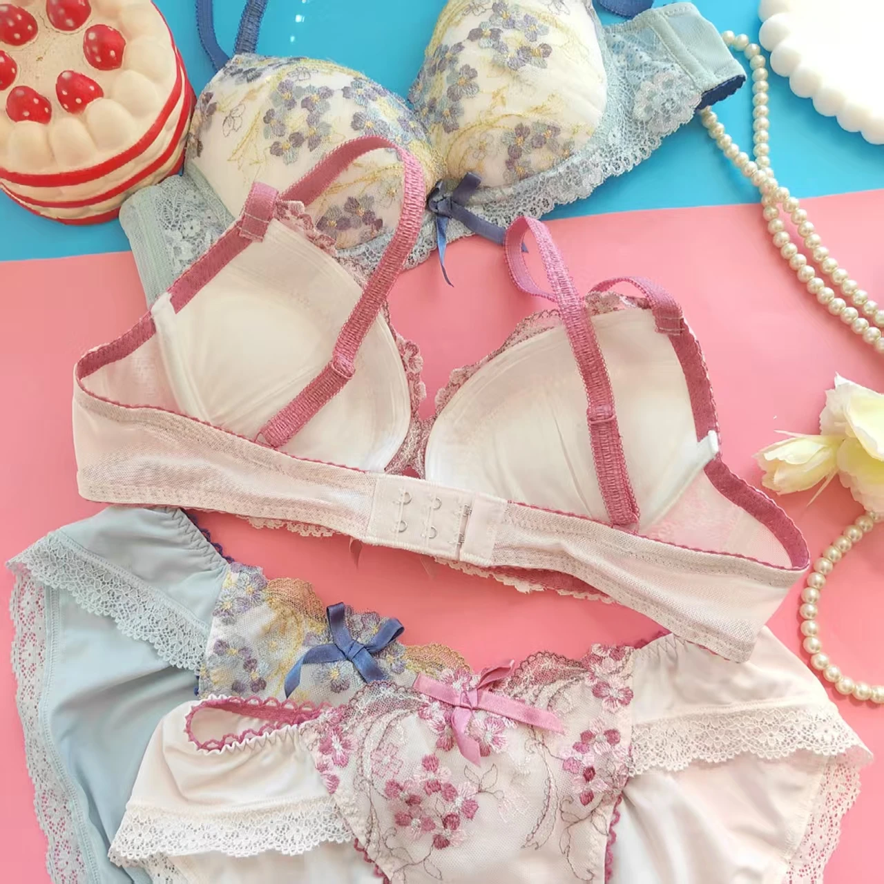 Large steel circle comfortable round low chicken heart lingerie sweet gathering thin lace bra set ladies underwear