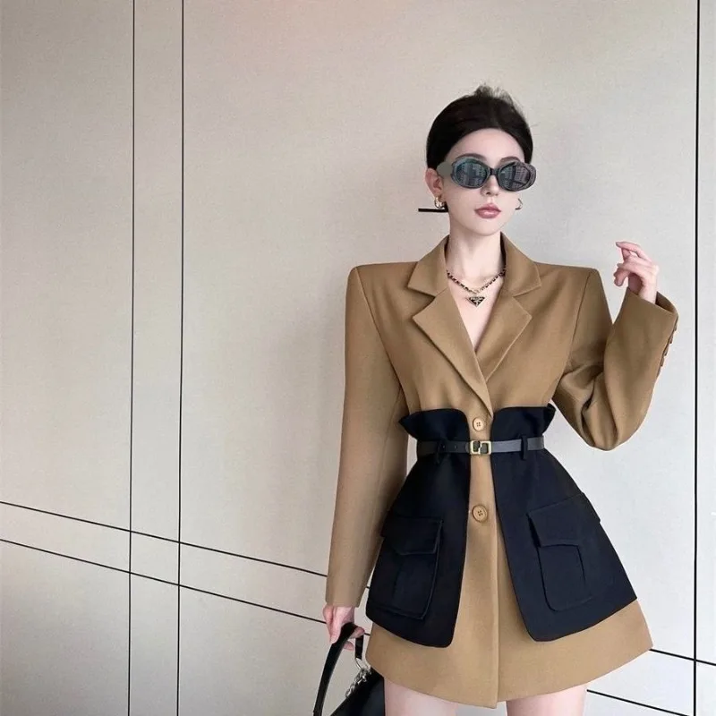 春秋新作 韓国風 スーツジャケット フェイクツーピース スプライシングデザイン 個性的な雰囲気 スリムで細身 人気の小さめスーツ