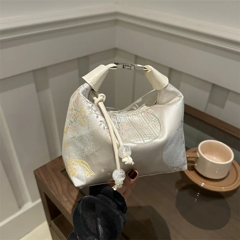 Borsa ricamata cinese estiva 2025 |   Borsa alla moda per donna |   Spalla/tracolla |   Quotidiano e festa