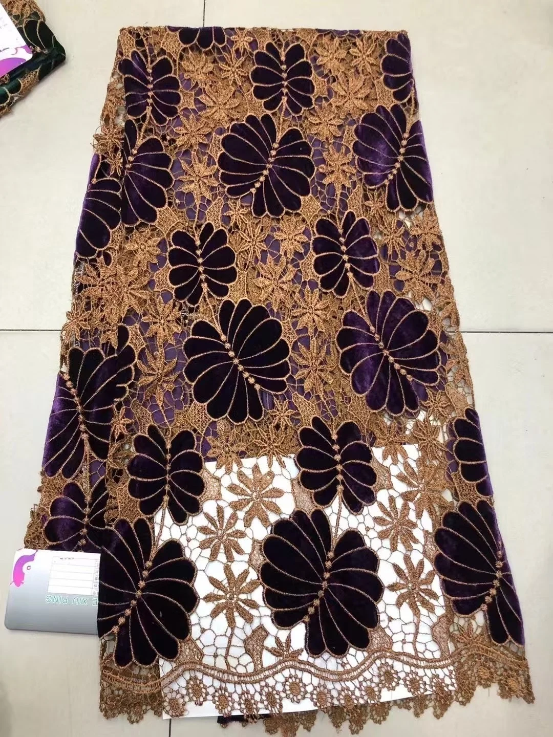 

Fashion African Velvet Lace Fabrics High Quality Women Party Women Embroidery Nigerian French Lace Materials For Wedding Sewing