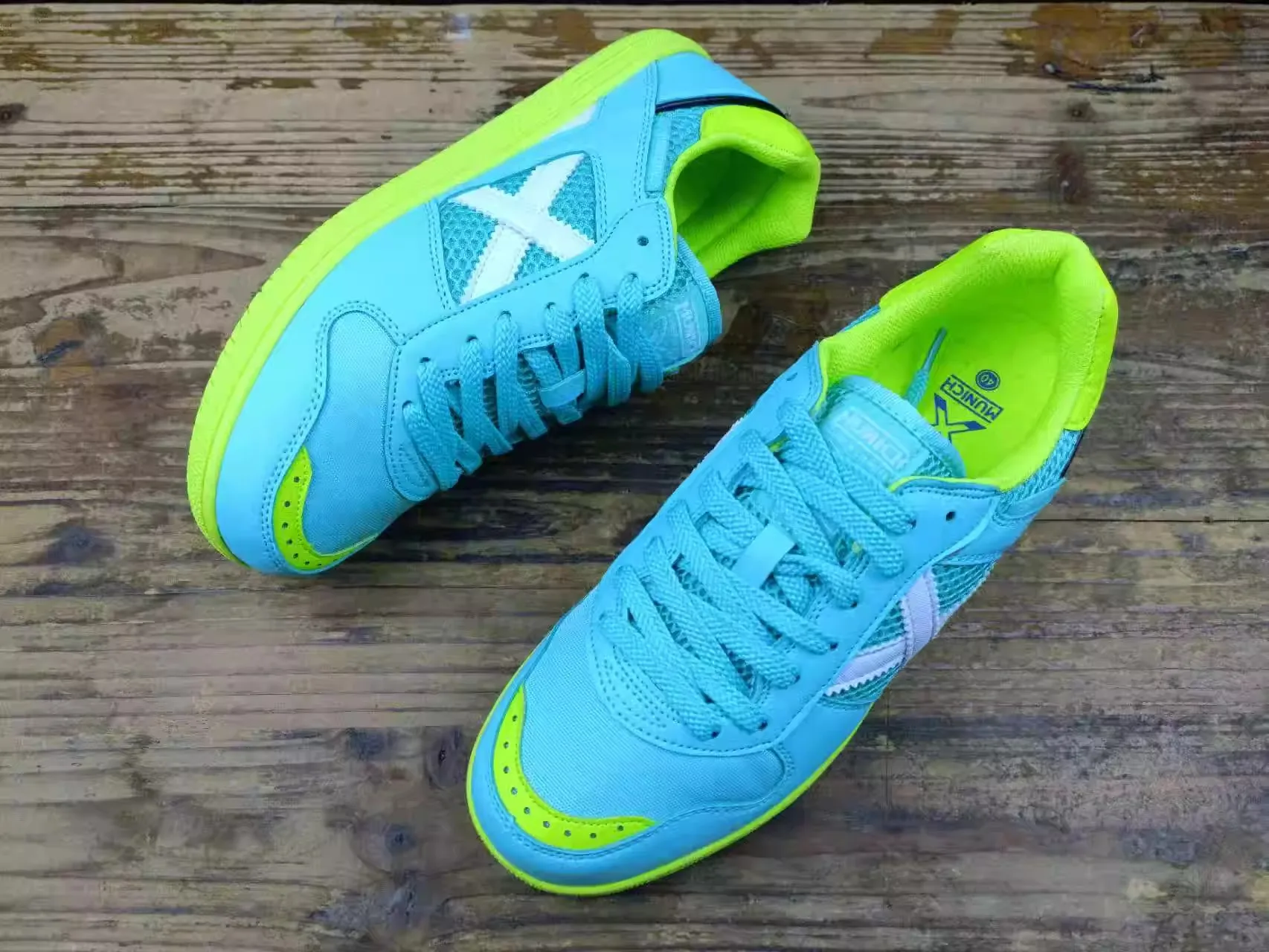 2025 New Mens Soccer Shoes Mens Brand Design Soccer Shoes Hard Court Indoor Court Shoes Mens Training Shoes