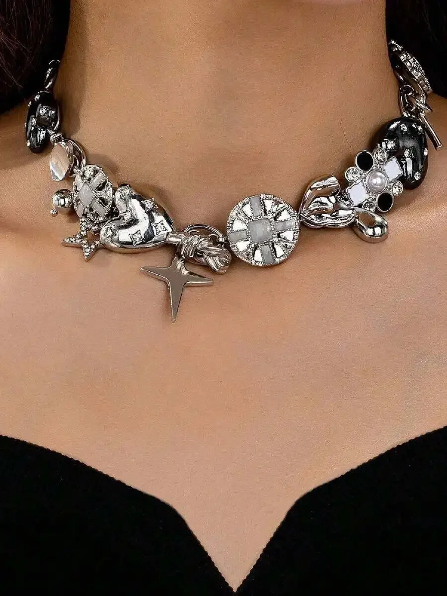 Vintage Punk Rock Metal Love Flower Pendant Necklace For Women Fashion Jewelry Party Festival