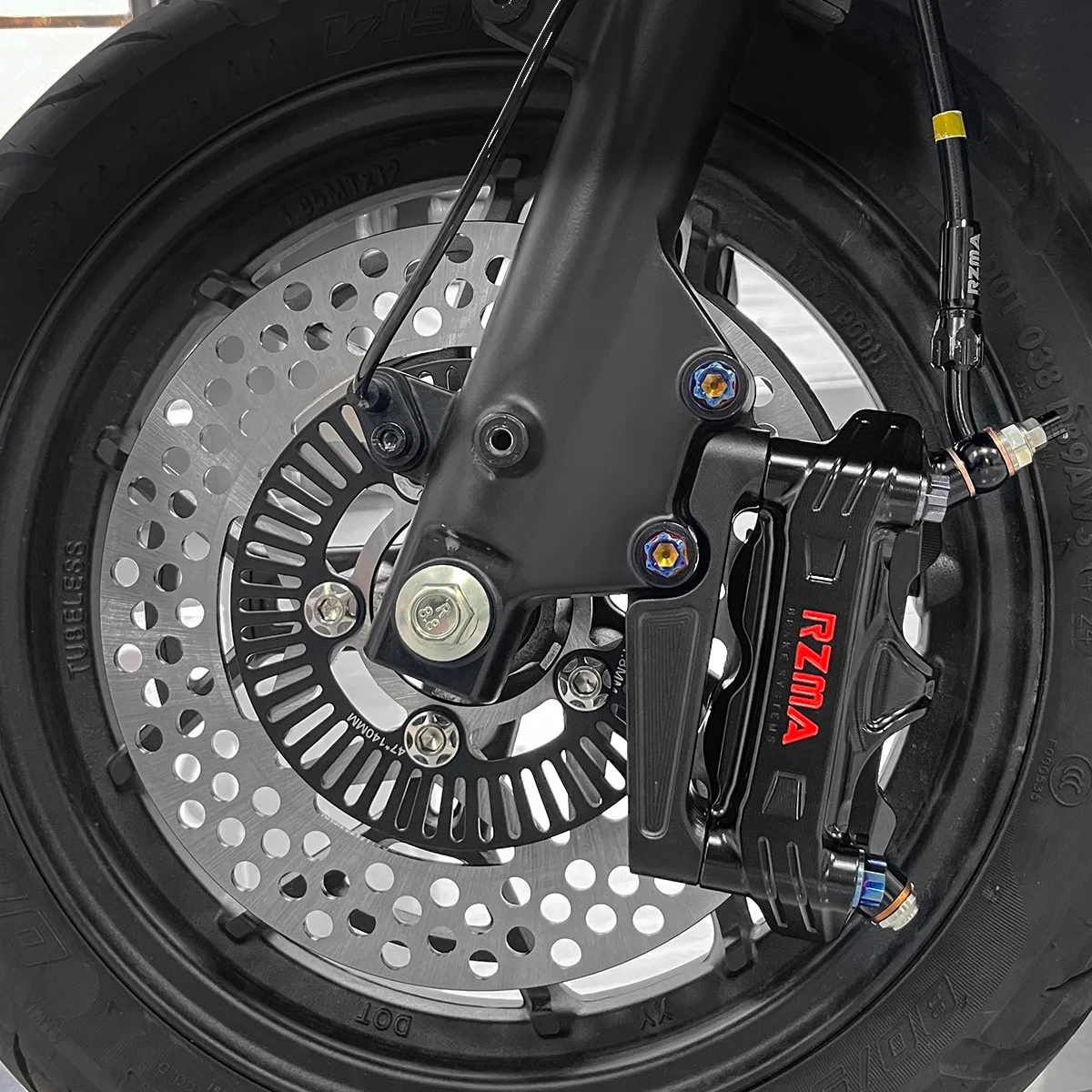 

RZMA GP01 Brake Rotor 401 Carbon Steel 5-Bolt 47mm PCD Motorcycle Brake Rotor - CNC Floating Rotor Upgrade Kit for Honda/Yamaha