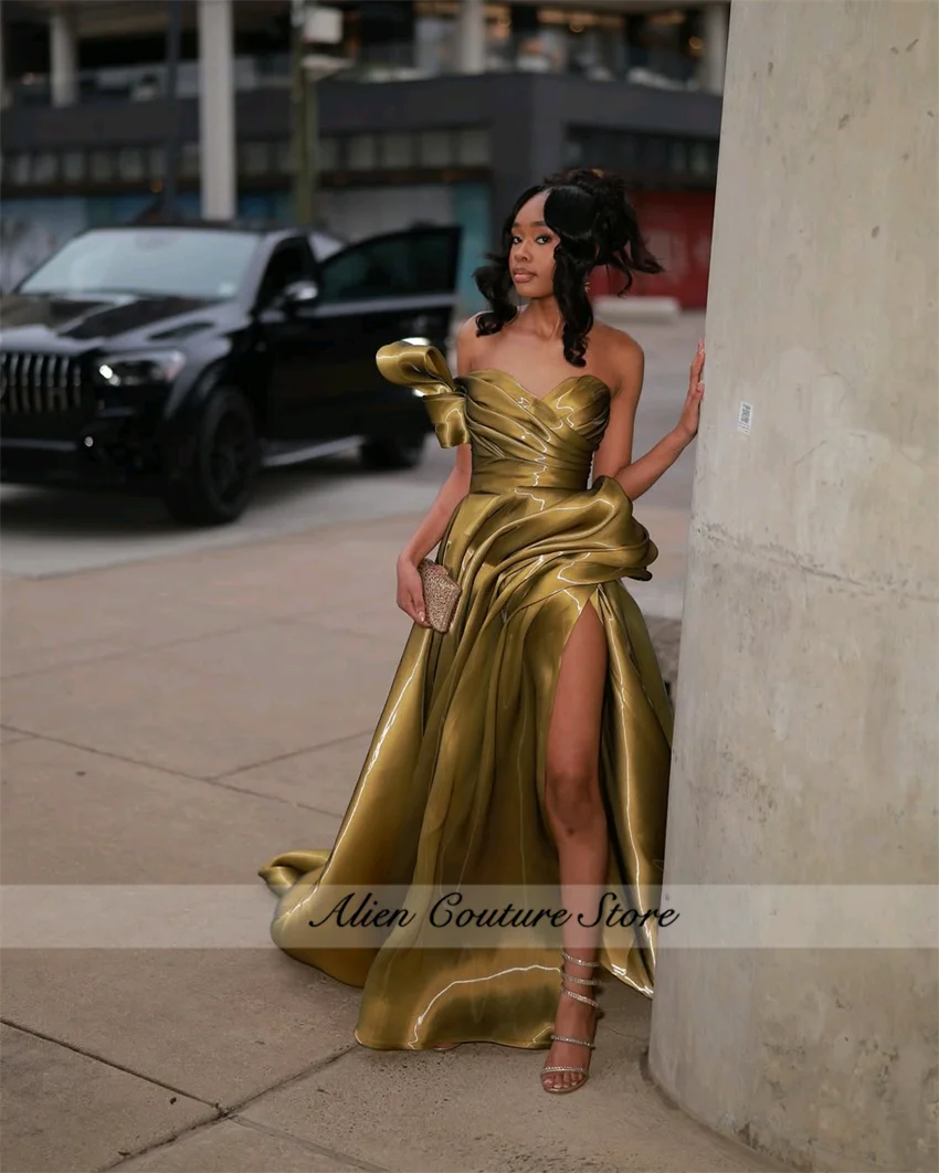 Nuevo verde 2025 vestidos de noche de lujo con hombros descubiertos 2025 vestido de fiesta con abertura lateral plisado vestido de fiesta de graduación para niñas negras personalizado