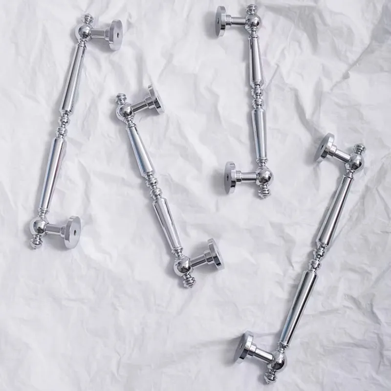 Massive Messing-Schrankknöpfe, silberne Möbelbeschläge, Schubladengriffe, Küchenzubehör, glänzendes Chrom, französische Luxus-Schlafzimmergriffe – Detail 11