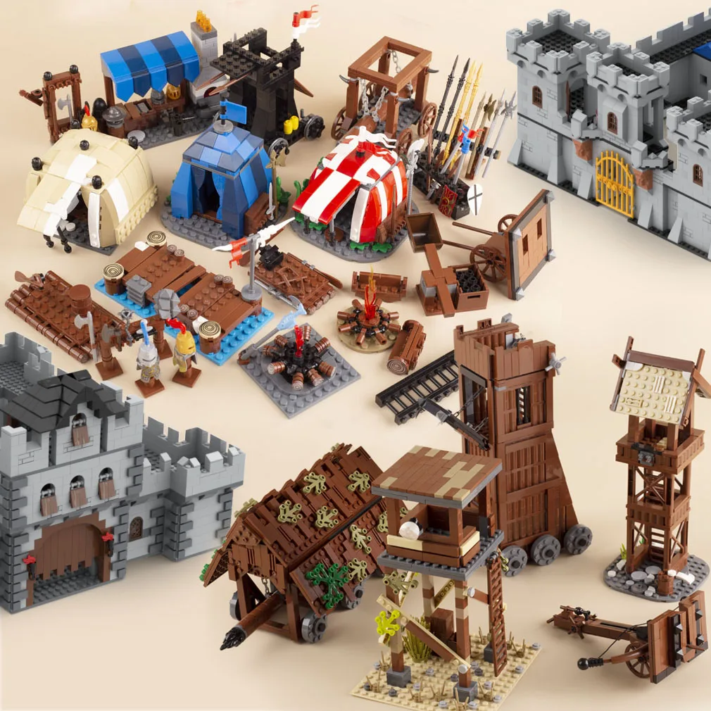 Medieval Military Castle Siege Machines Building Blocks Battering Ram Bonfire Catapults Weapons Rack Armor Helmets Bricks Toys