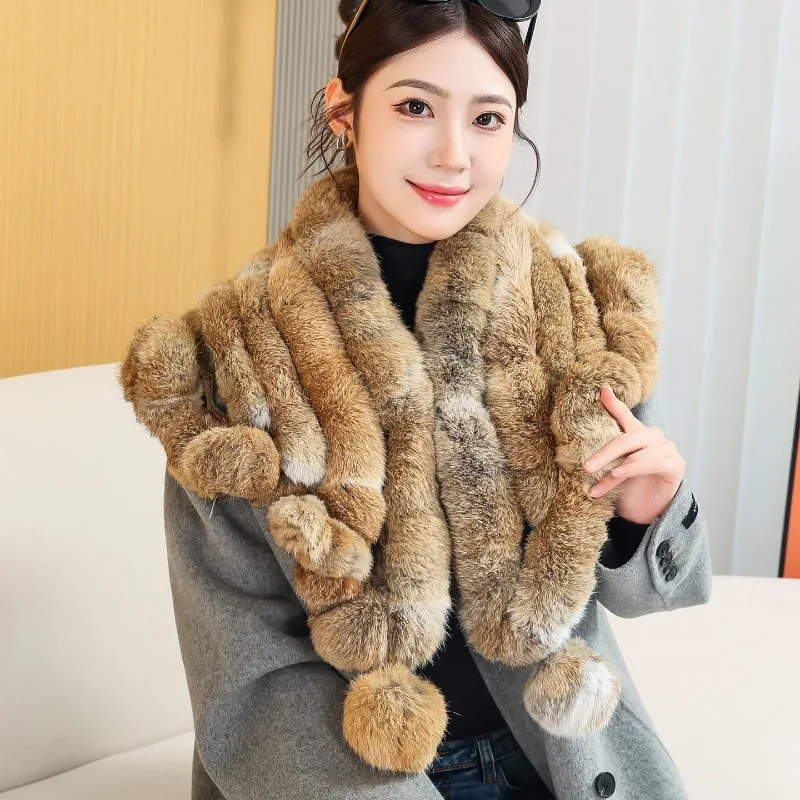 

Fashion True rabbit Fur Triangle Shawl Cloak Warm and Thick Neck-protecting rabbit Fur Scarf Shawl Scarf in Autumn and winter