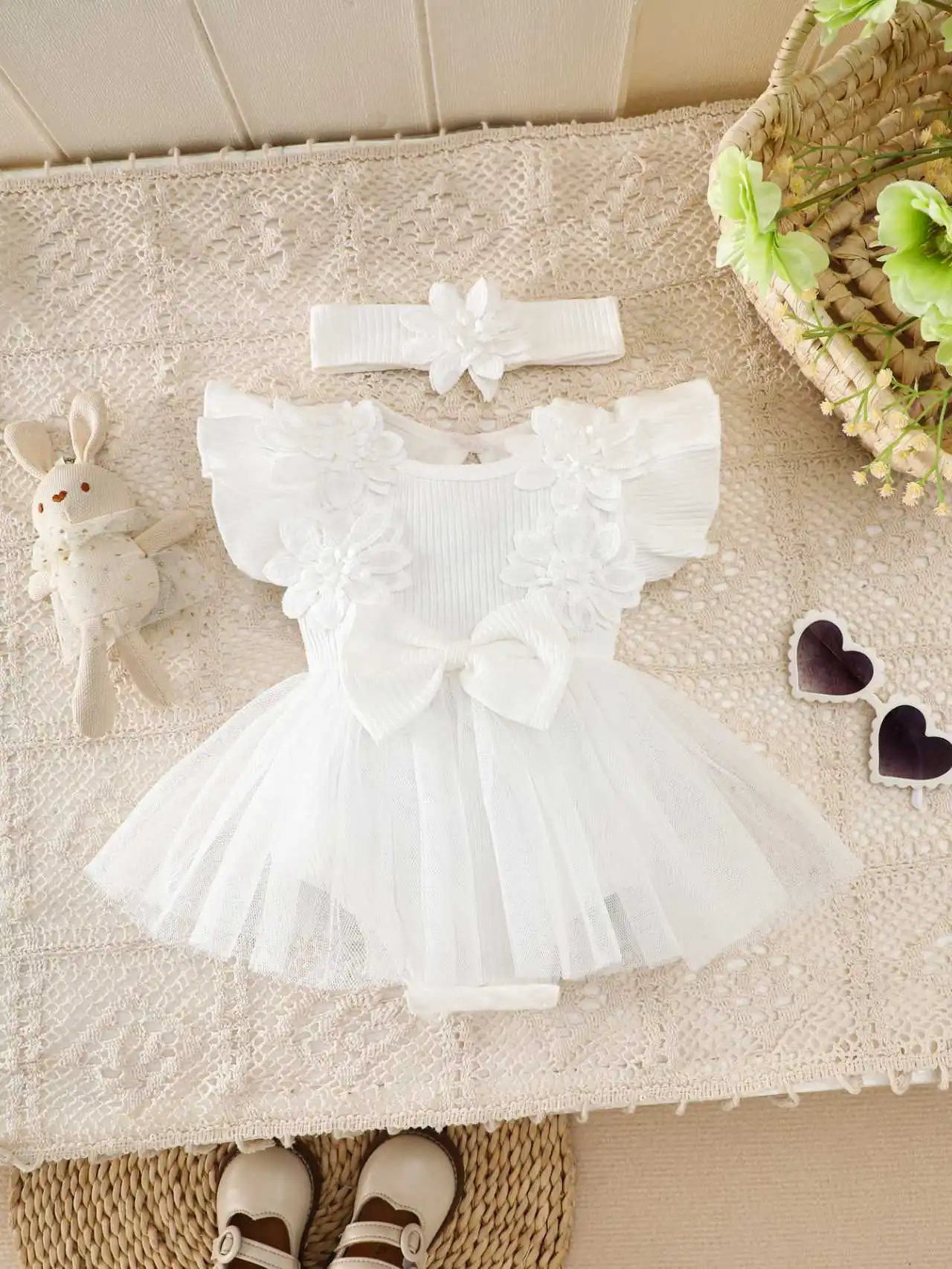 Summer newborn baby girl white pit strip splicing three-dimensional flower mesh bow dress and headband