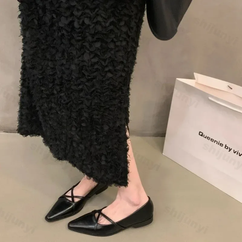 Fashion Cross Strap Women Mary Jane Shoes New 2025 Autumn Pointed Toe Dress Flat Shoe Ladies Red Soft Sole Ballet Shoes Zapatos