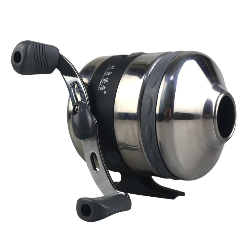 Large Closed Fishing Spincast Reel Metal Coil spool Slingshot Reel Outdoor Hunting with 7# nylon line BL40