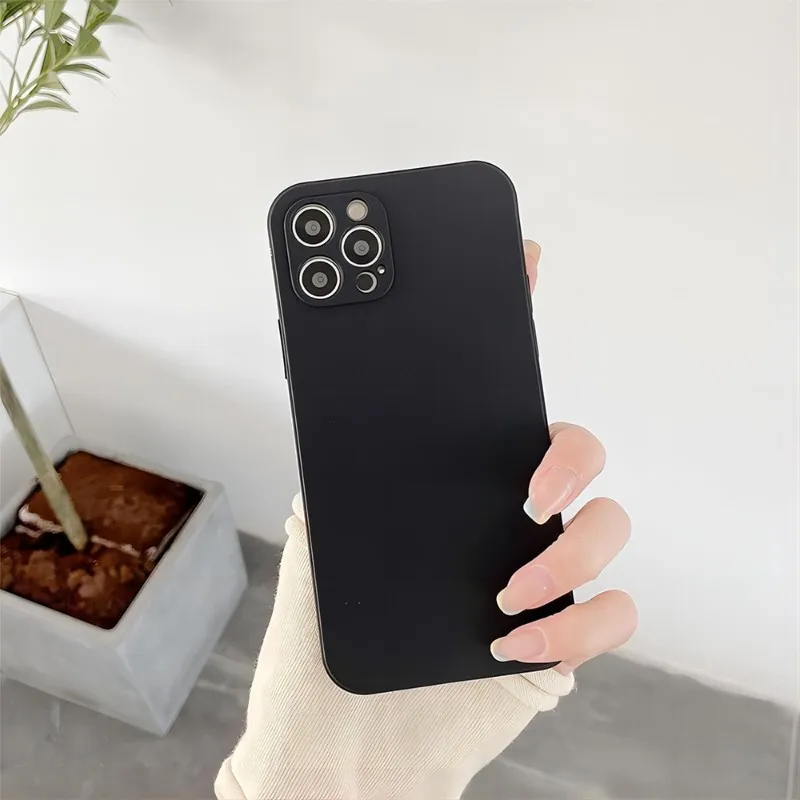 Hot Ferragnie-s Eyes Chiara Phone Case 2023 For IPhone 15 14 12 13 11 Pro Max Mini X XR XS Max 7 8 Plus New Black Silicon Cover