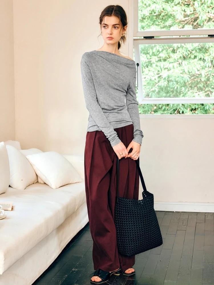 OLrain الفرنسية طويلة الأكمام تي شيرت المرأة خريف 2025 جديد غير النظامية مائل طوق القمم الصلبة Shiring سليم تيز O57QT96063 #1