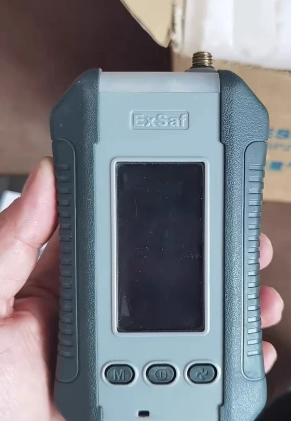 เครื่องตรวจจับ Exsaf ESP210 แบบพกพา