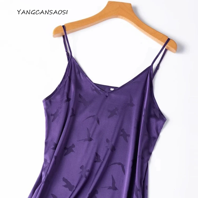 

Fashionable Casual Summer Dress 93% Natural Mulberry Silk Purple Flying Bird Jacquard V-neck Adjustable Suspender Light Luxury