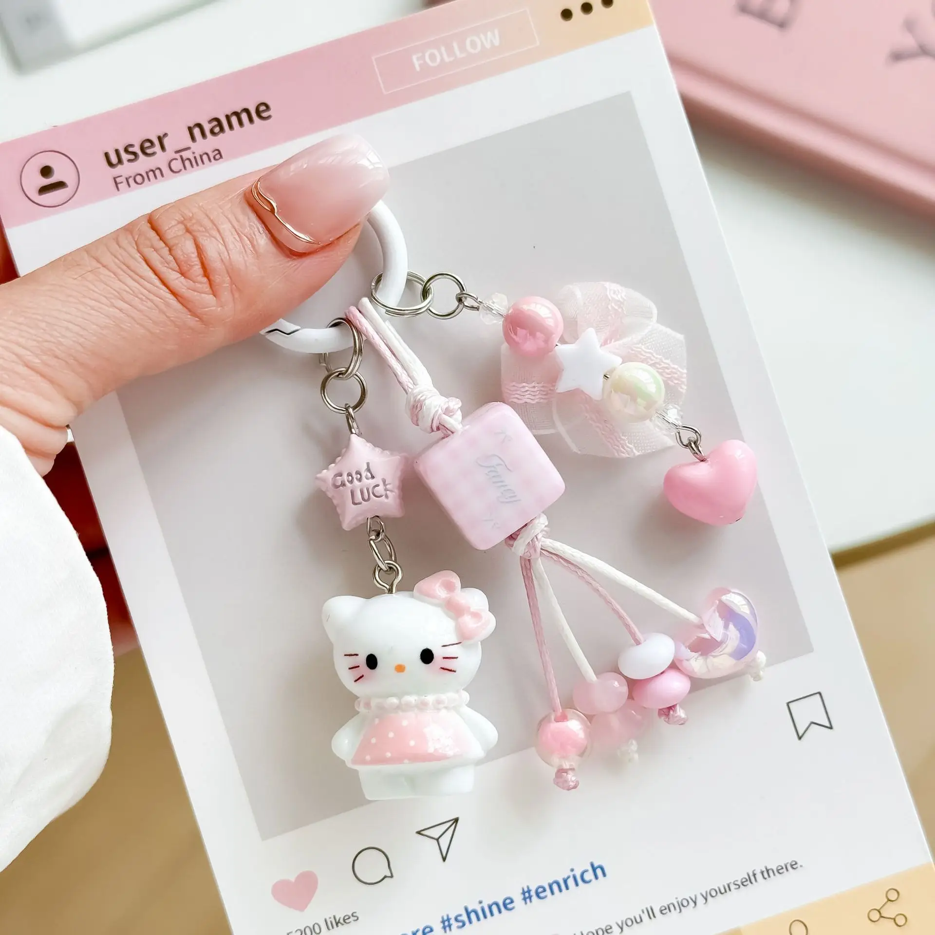 

MINISO Sanrio Cartoon Keychain Cute Hello Kitty Phone Lanyard Bag Kawaii KT Cat Phone Charm Keychain Girl Gift Accessories