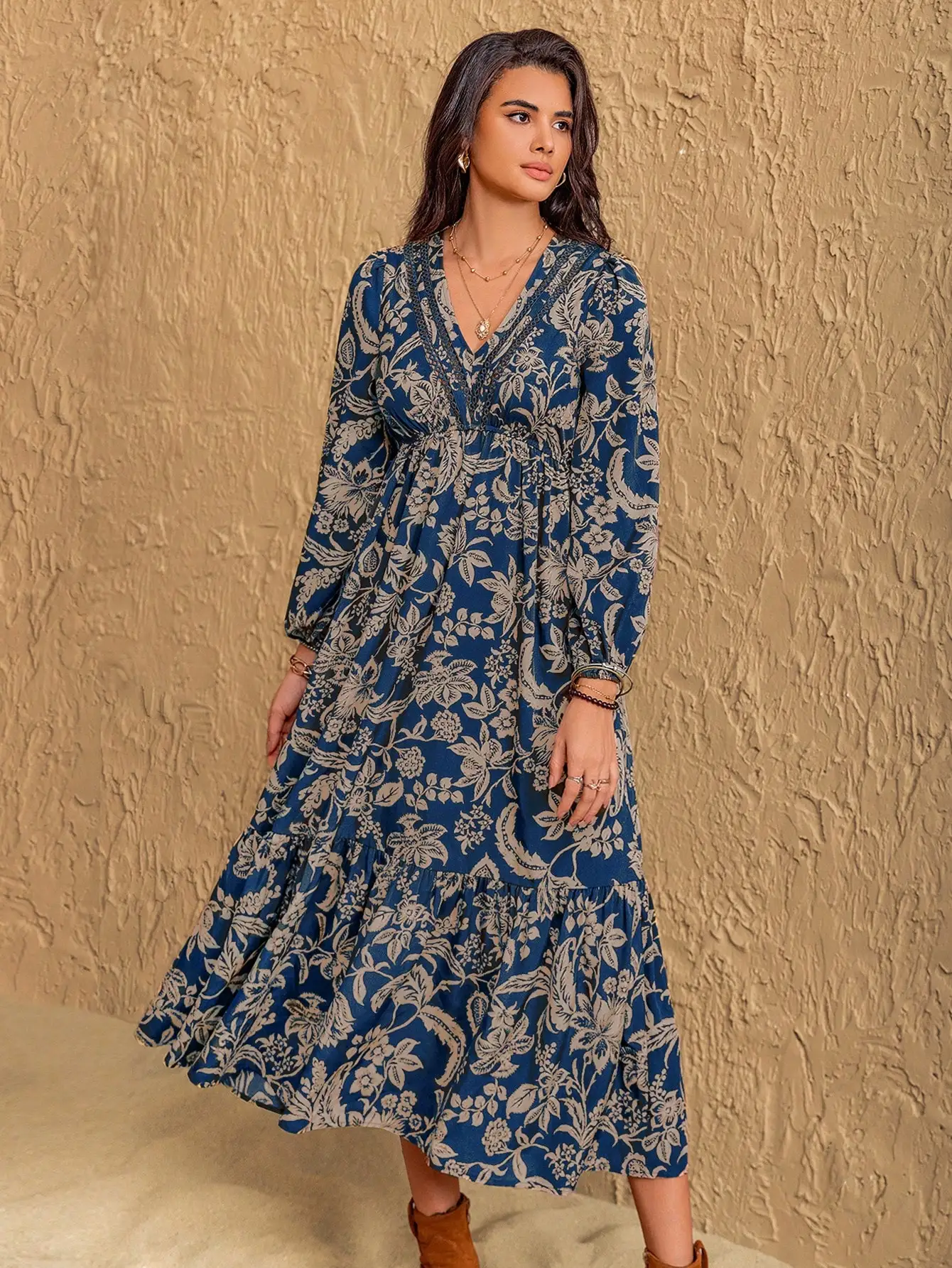 

Богемное женское платье макси с V-образным вырезом и цветочным принтом, повседневное, свободного кроя, А-силуэт, с длинными рукавами