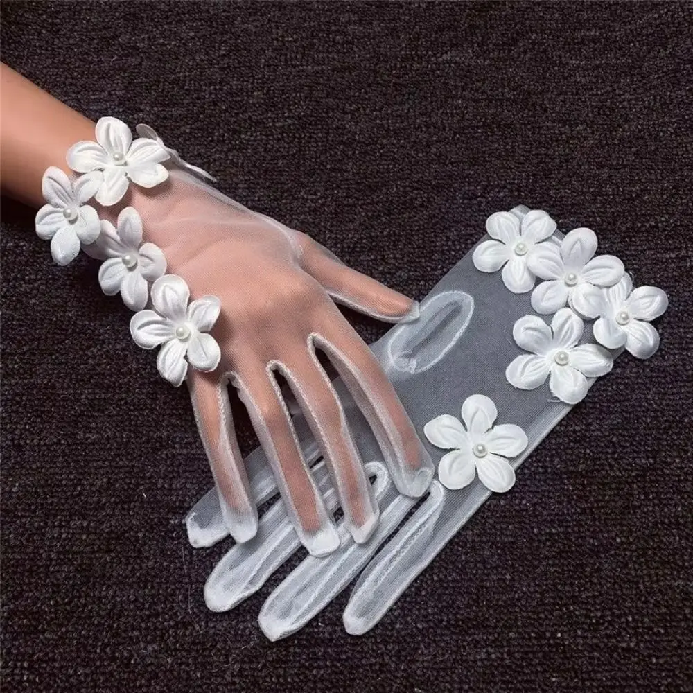 Simple Design Short White Bridal Gloves Flower Pearl Sheer Fabric Mesh Gloves 3D Flower Transparent Mesh Dress Gloves Bride