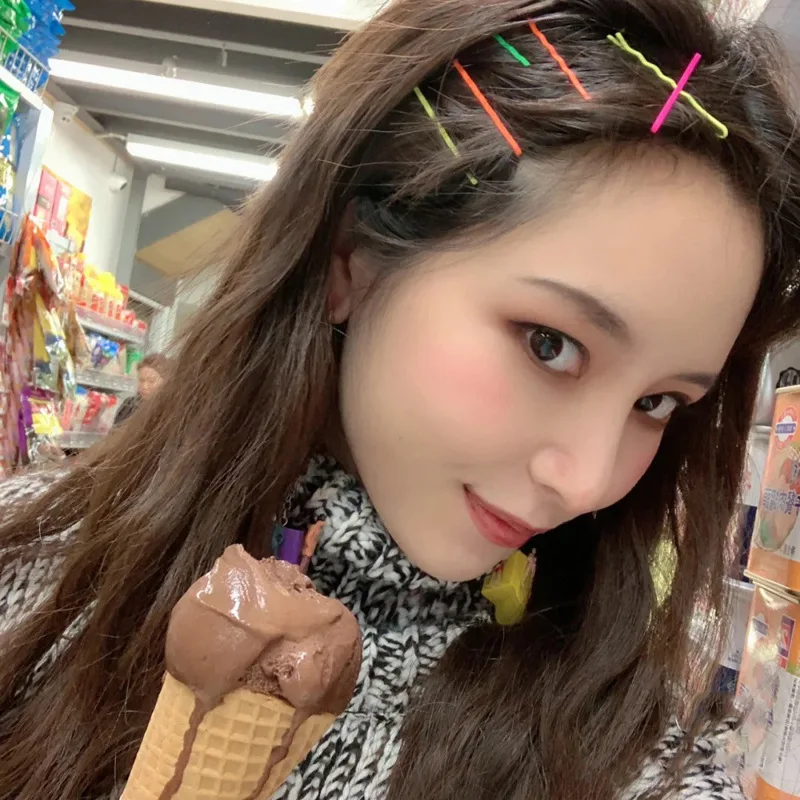 

Macaron Color Metal Daily Hairpins Cute Lady Bangs Broken Hair Finishing Side Clip Hair Accessories