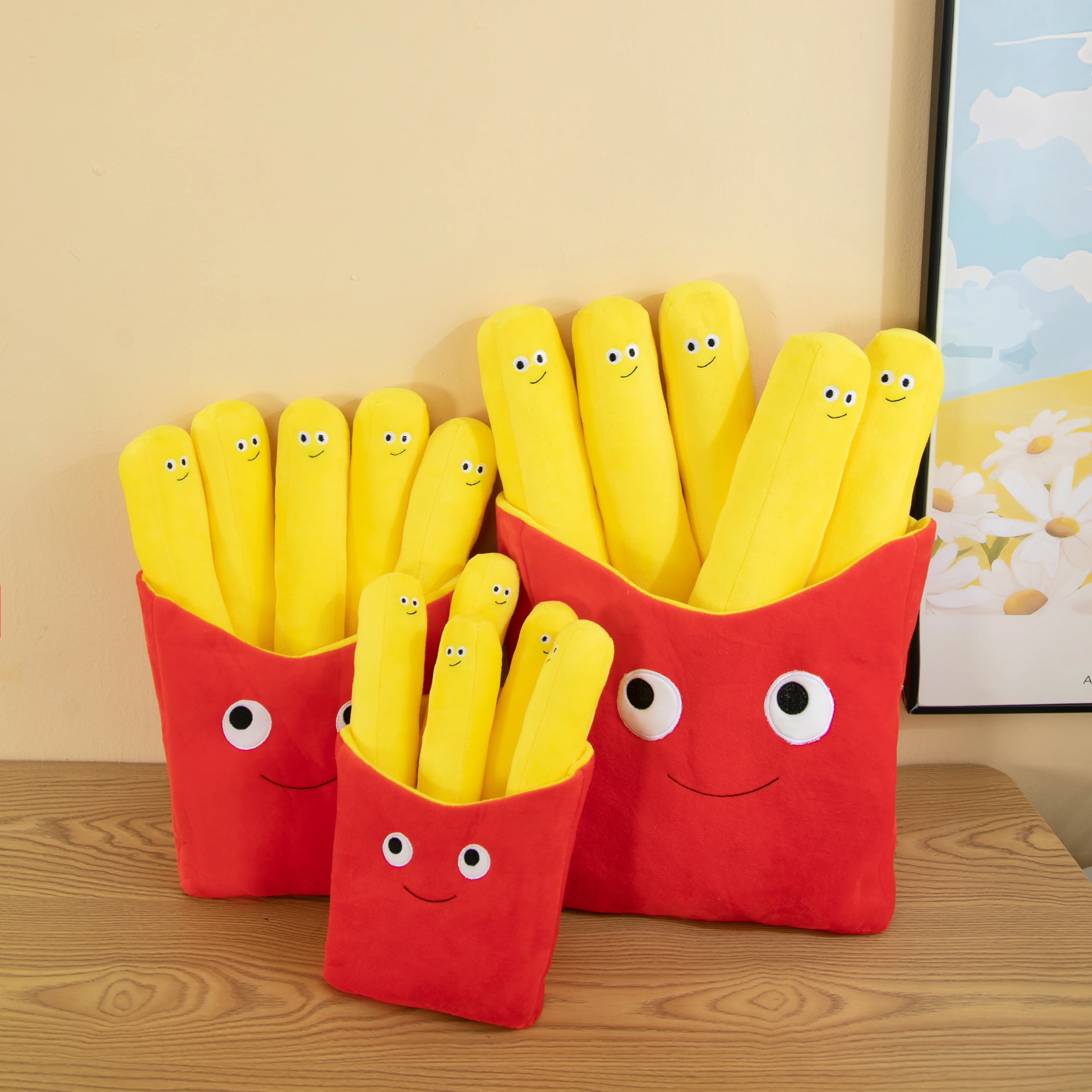 French fry plush pillow ，Creative Cute French Fries Ornament Couple Style Plush Toy Doll Small Doll For Girls Boys Birthday Gift