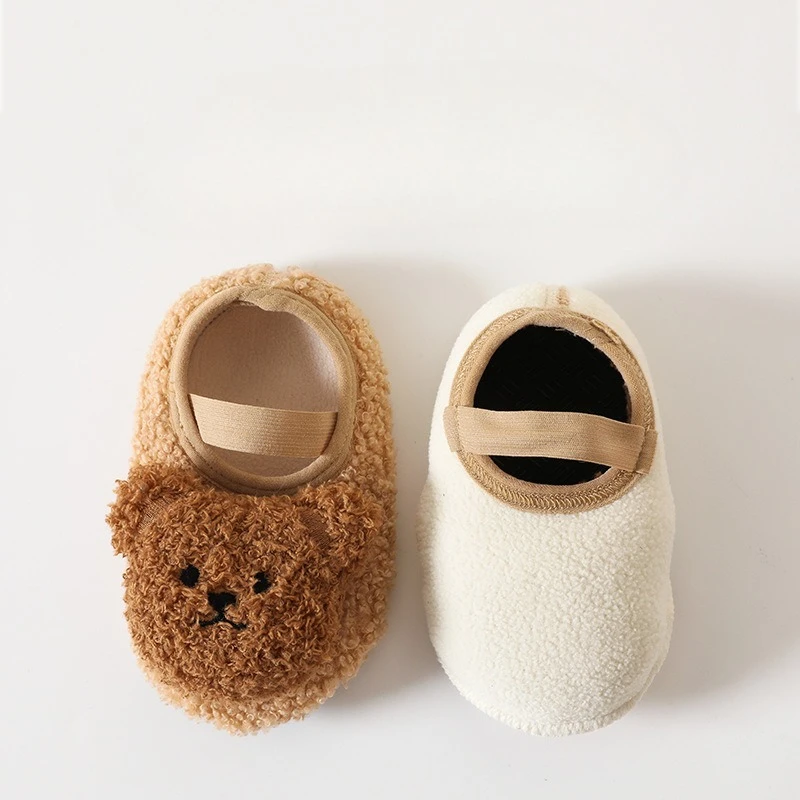 الكرتون الدببة الطفل جوارب يمكن السير بها على الأرض الاطفال نعال قماش طفل حذاء دافئ الأطفال لينة عدم الانزلاق Prewalkers داخلي المنزل النعال