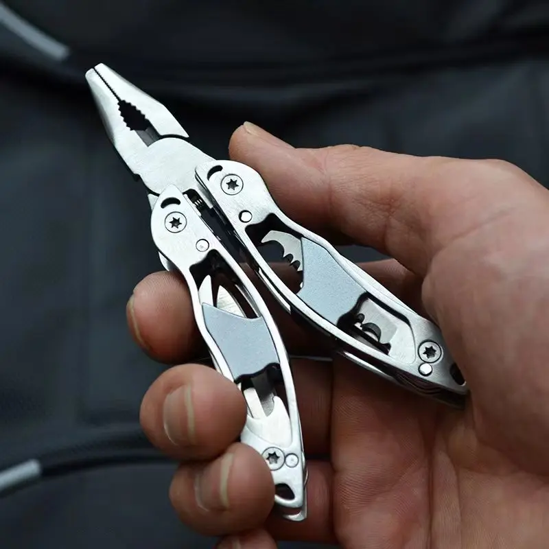 Multifunction Stainless Steel Multi-tool Pocket Knife Pliers Folding Pliers Mini Portable Folding Pliers Folding Blade Knife