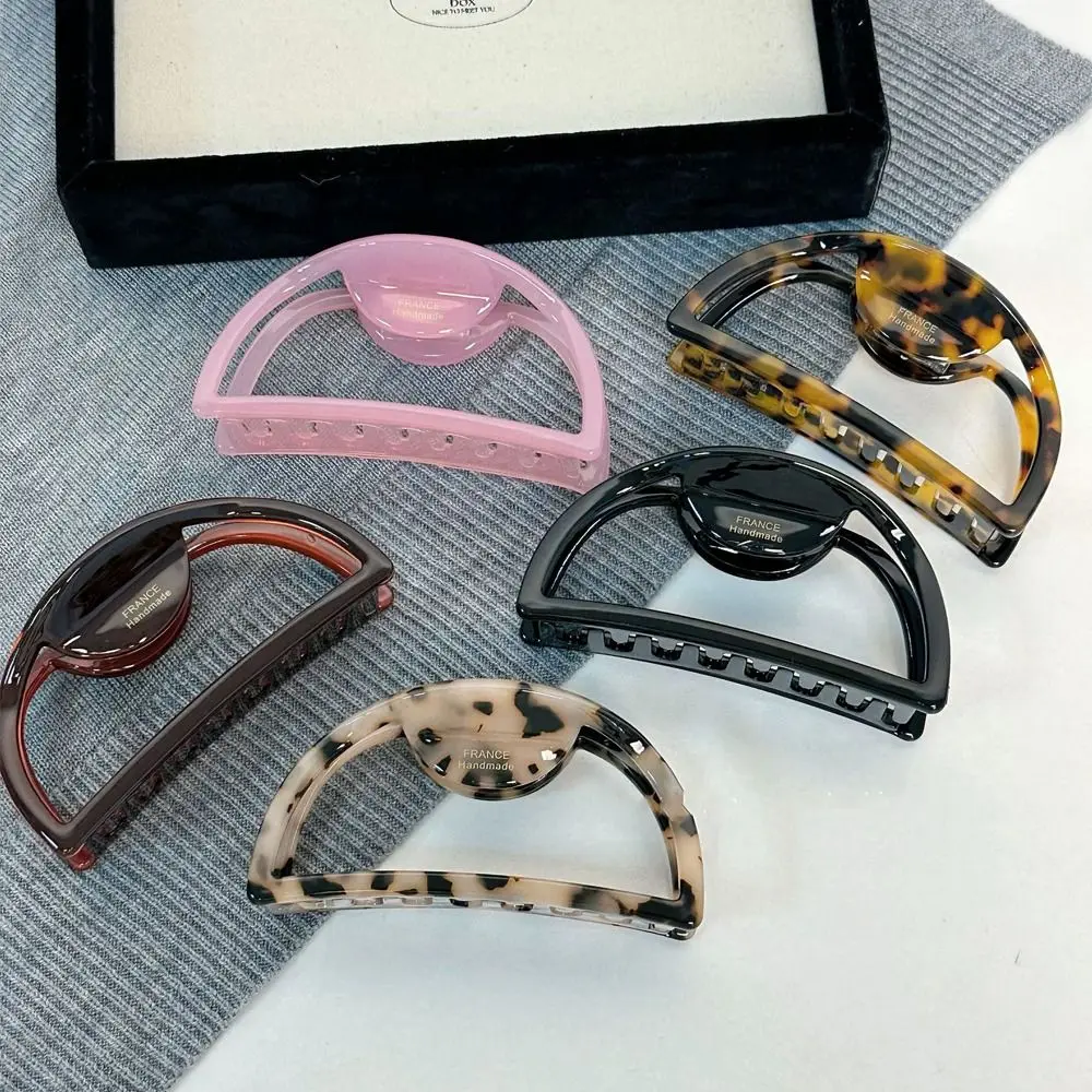 

Fashion Half Circle Hair Clip Hollow Out Elegant Hair Claw Acetic Acid Headwear Girls