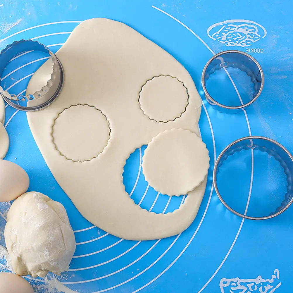 

6Pcs Dumpling Wrapper Molds Stainless Steel Cutter Set Kitchen Gadget Sharp Crisp Clean Round Dumpling Cutters Wonton Cookie
