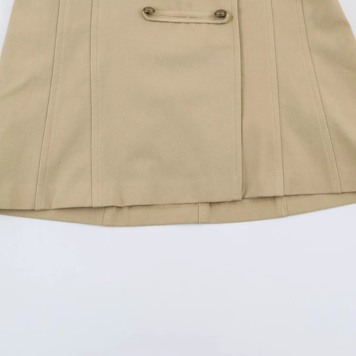 KONDALA Damen Sommer Elegantes Trägerkleid Figurbetontes Kleid mit Vintage-Knöpfen Verziertes Kurzkleid 2026 Trendiges Urlaubs-Freizeitkleid Schicke Kleider – Detail 9