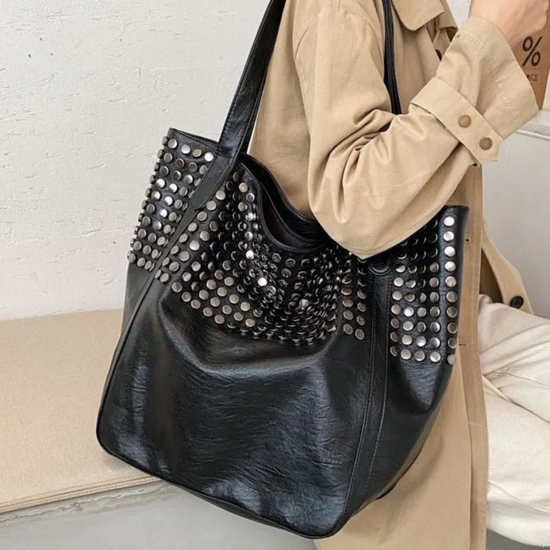 

Rivet Tote Bag Large Capacity Shopping Bag Women Handbag Shoulder Motorcycle Bag