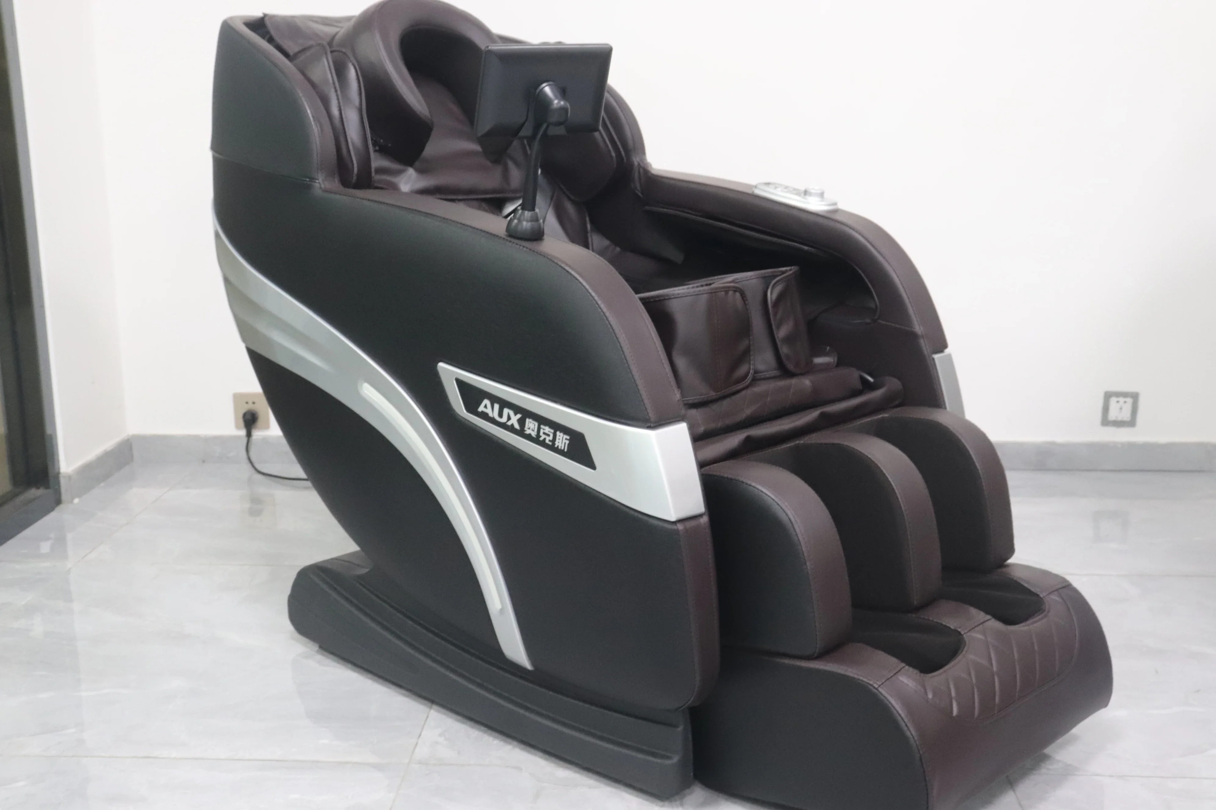 Factory Wholesale New Music Full Body Remote Simple Zero Gravity OEM Premium Malaysia Massage Chair With Voice Control