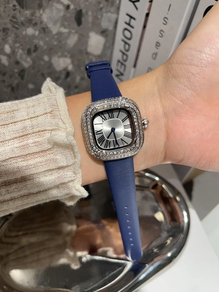 New Designer Diamond Quartz Watch Elegant Office Ladies Fashion Genuine Leather Strap Pin Buckle Luxury Exquisite Wristwatch