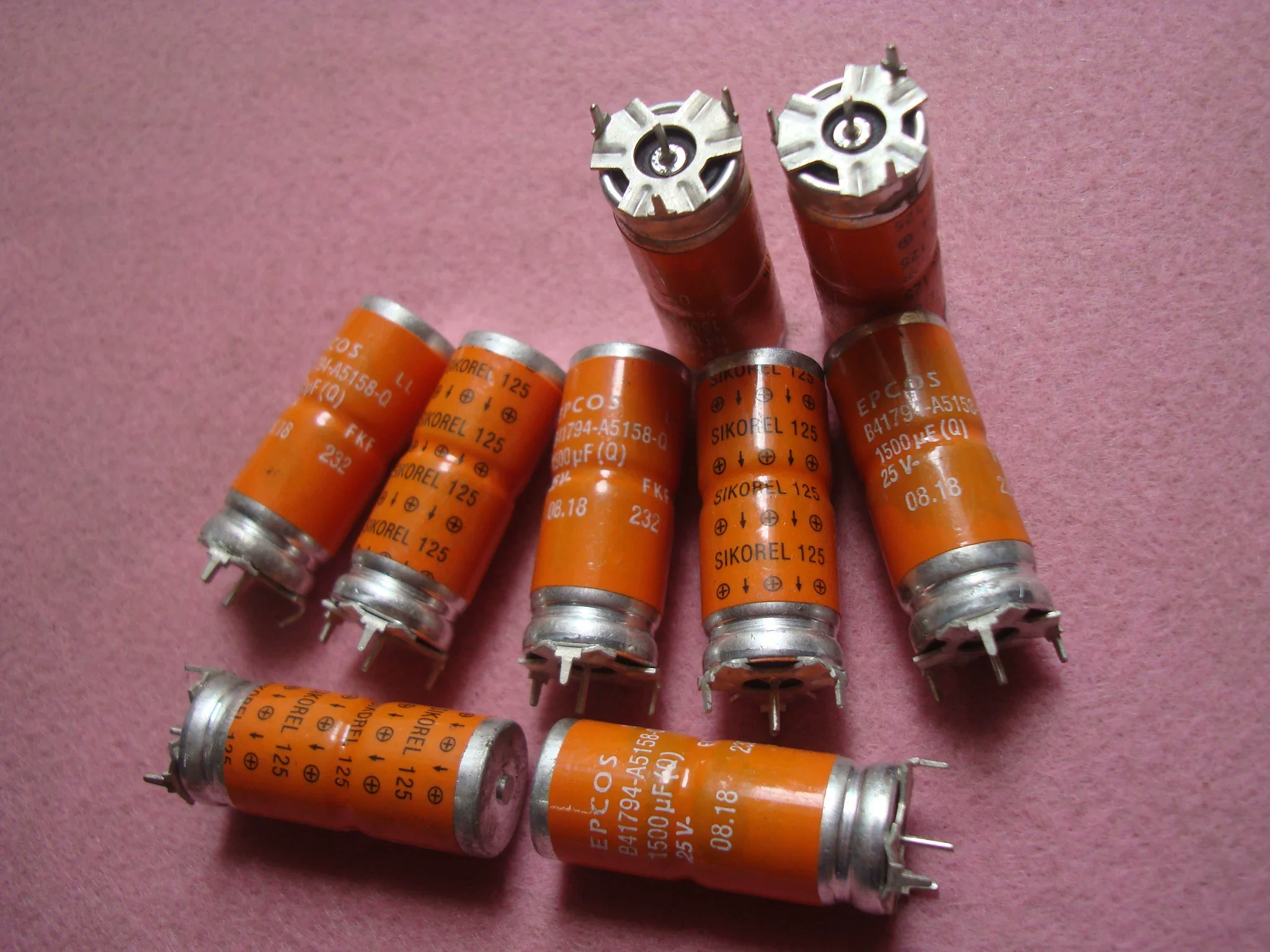 3PCS/LOT 25V1500UF B41794-A5158-Q  B41794S5158Q  SIKOREL140C 125C High-Current Audio Capacitor 16X40