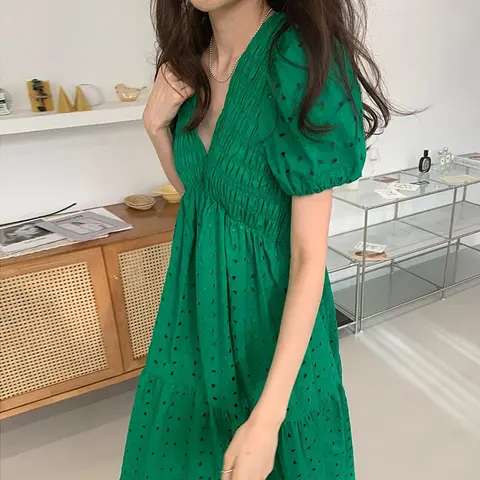 여름 드레스 여성복 여름 롱스커트 하이웨이스트 빈티지 딥V넥 디자인 깊은 V넥 빈티지 빈티지 드레스 롱스커트 드레스
