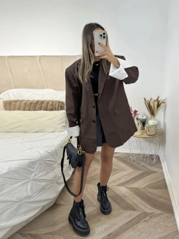 ファッションカジュアルストライプブレザーコート女性用ルーズ長袖ポケットショルダーパッドシングルブレストスーツアウターウェア2025新作秋