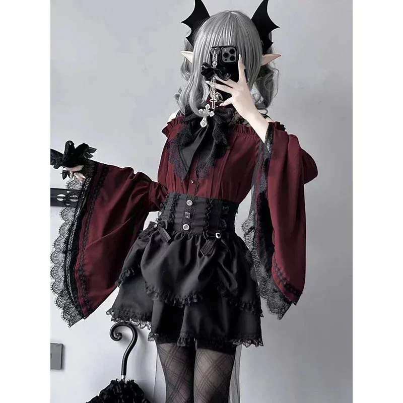 Kawaii النساء القمصان Jirai Kei لوليتا Y2K لطيف النمط الياباني بلوزة أنيقة طويلة الأكمام الحلو القمم قميص الجمالية غير رسمية 2025