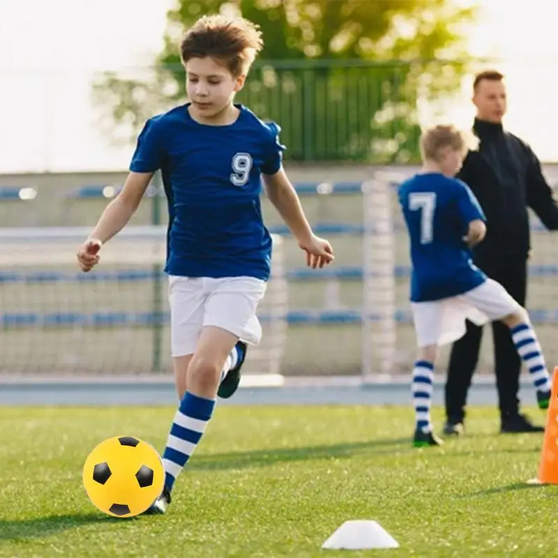 Pallone da calcio silenzioso Pallone da calcio morbido ad alta densità Pallone silenzioso per interni Palla che rimbalza senza rumore Palla da allenamento silenziosa per la pratica domestica