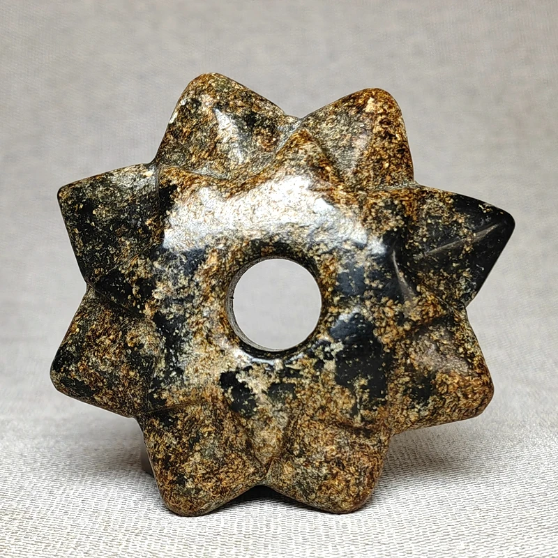 YIZHU CULTUER ART Size 6.2×2cm Chinese Hongshan Culture Black Magnet Jade Carving star wheel Pendant Collection