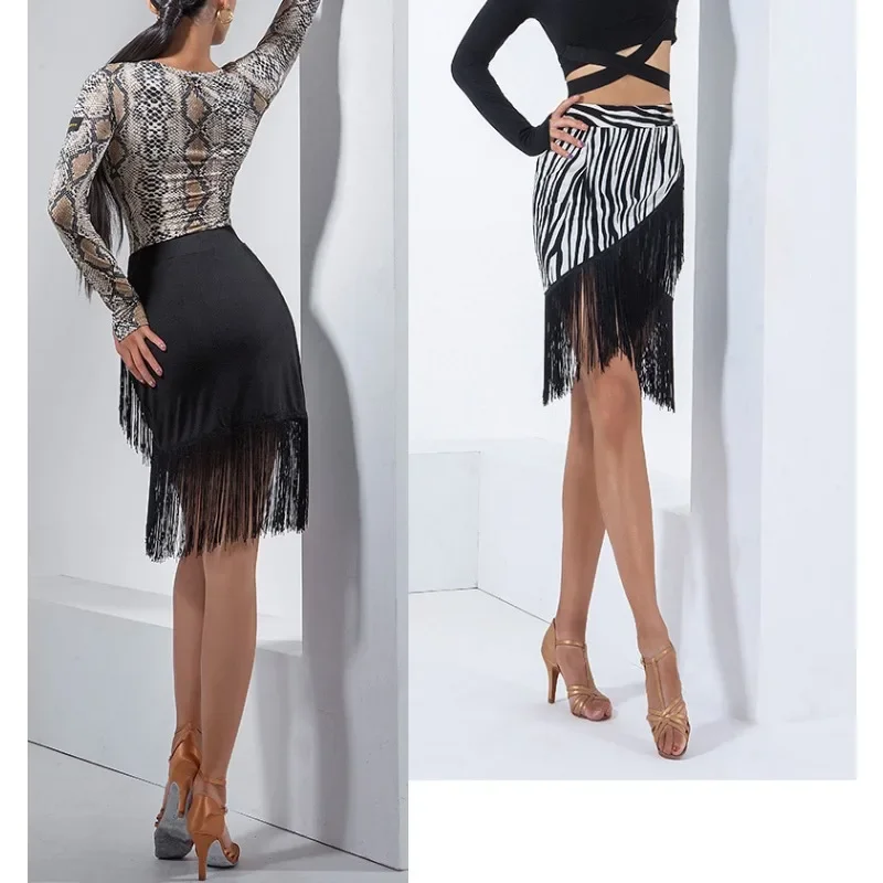 라틴 댄스 스커트 여성용 성인용 신상 크로스 헴 프린지 숏 스커트 불규칙한 밑단 연습복