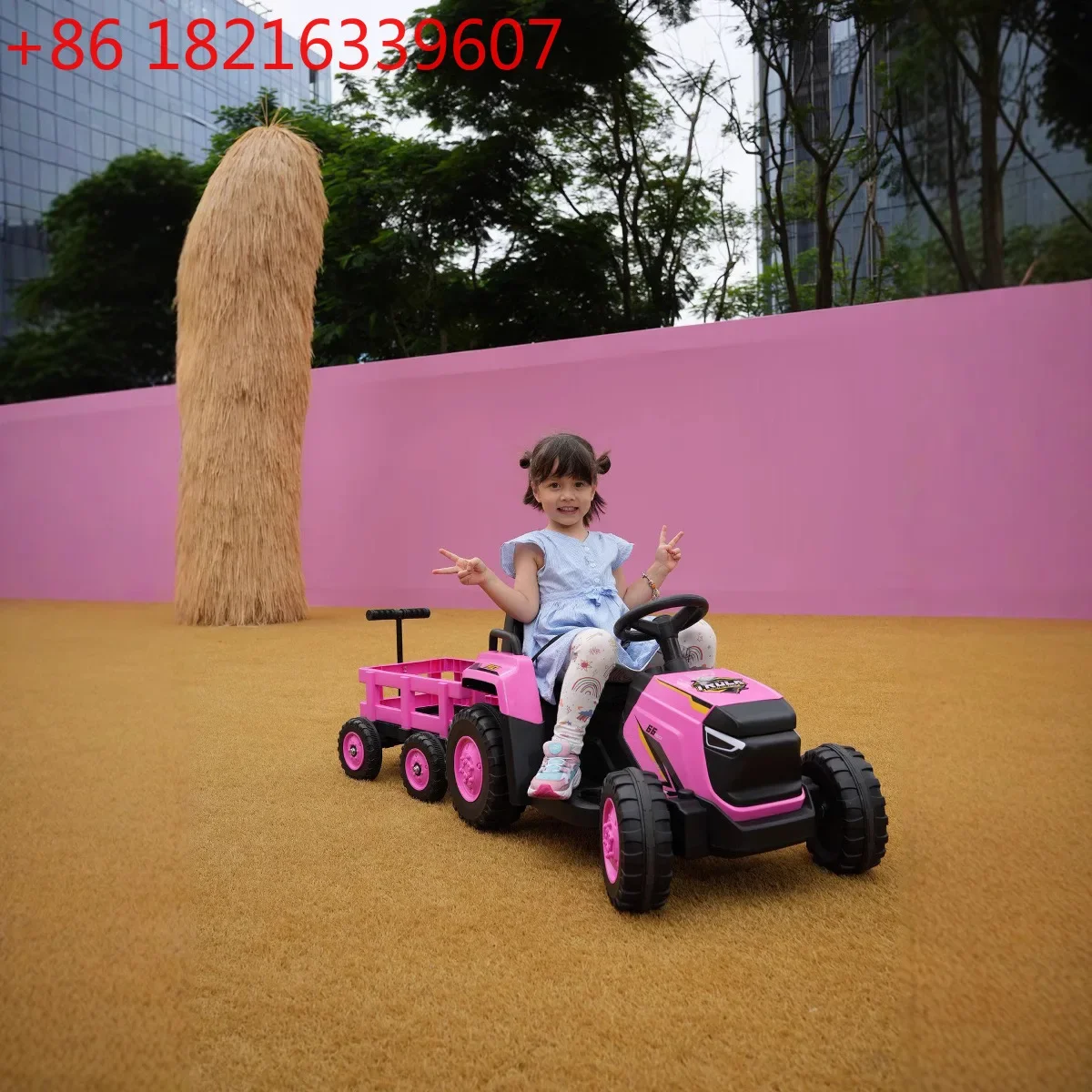 Children's tractor electric car four-wheeled car boys and girls baby children r can sit with remote control 1-3 years old