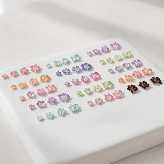 50Pcs 3D Resin Mini Flower Nail Enhancement Decor Matte Glossy Mixed Nail Charms for DIY Manicure Craft Salon Home Use
