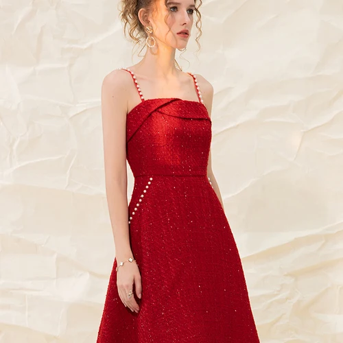 ملابس الحفلات والعطلات