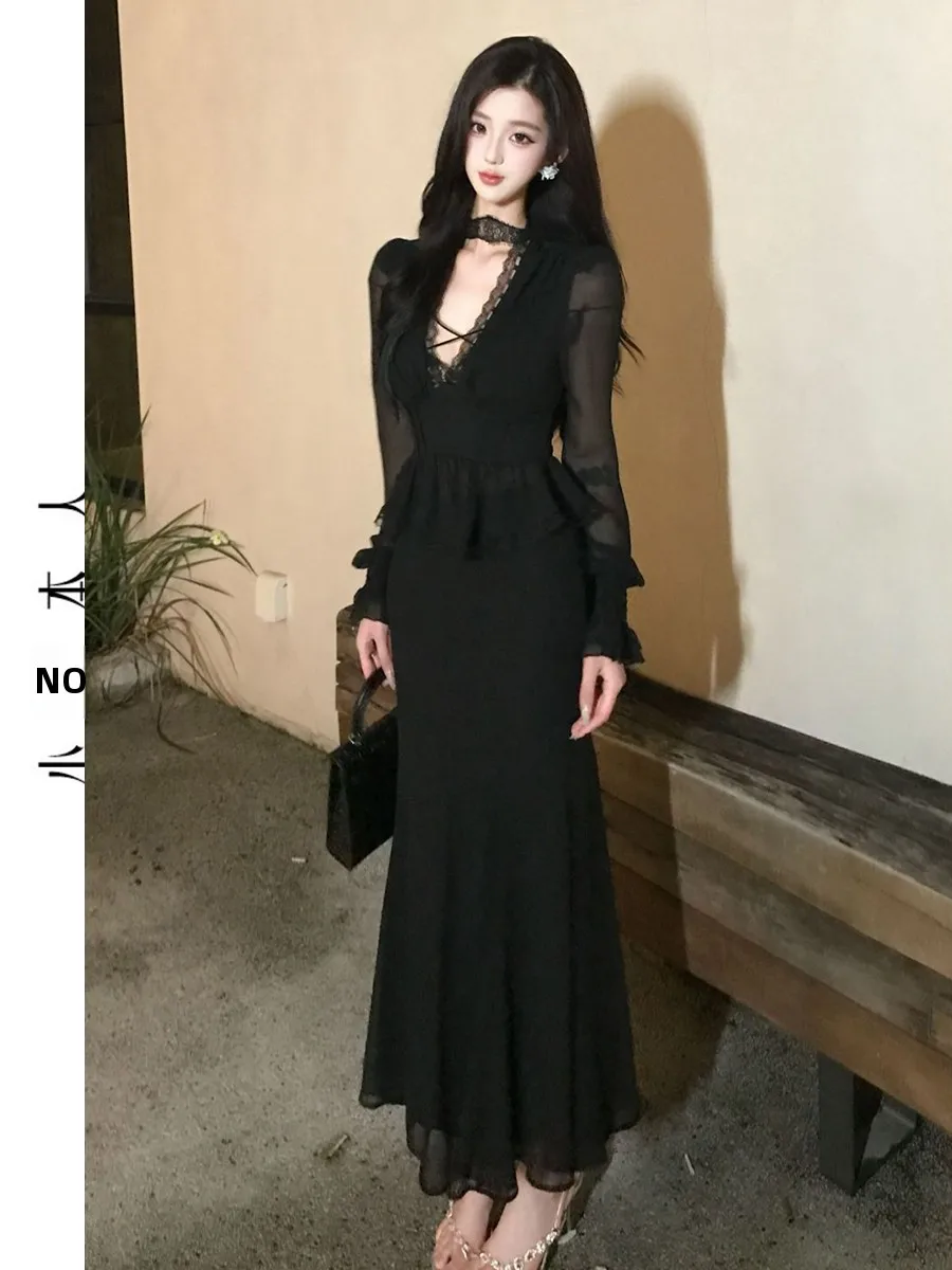 

Sexy Slim Fit Lace Trim Shirt And Long Skirt Set Women's Fashion Spring Outfit Polyester Fabric V Neck Sleeve Long Tunic Top