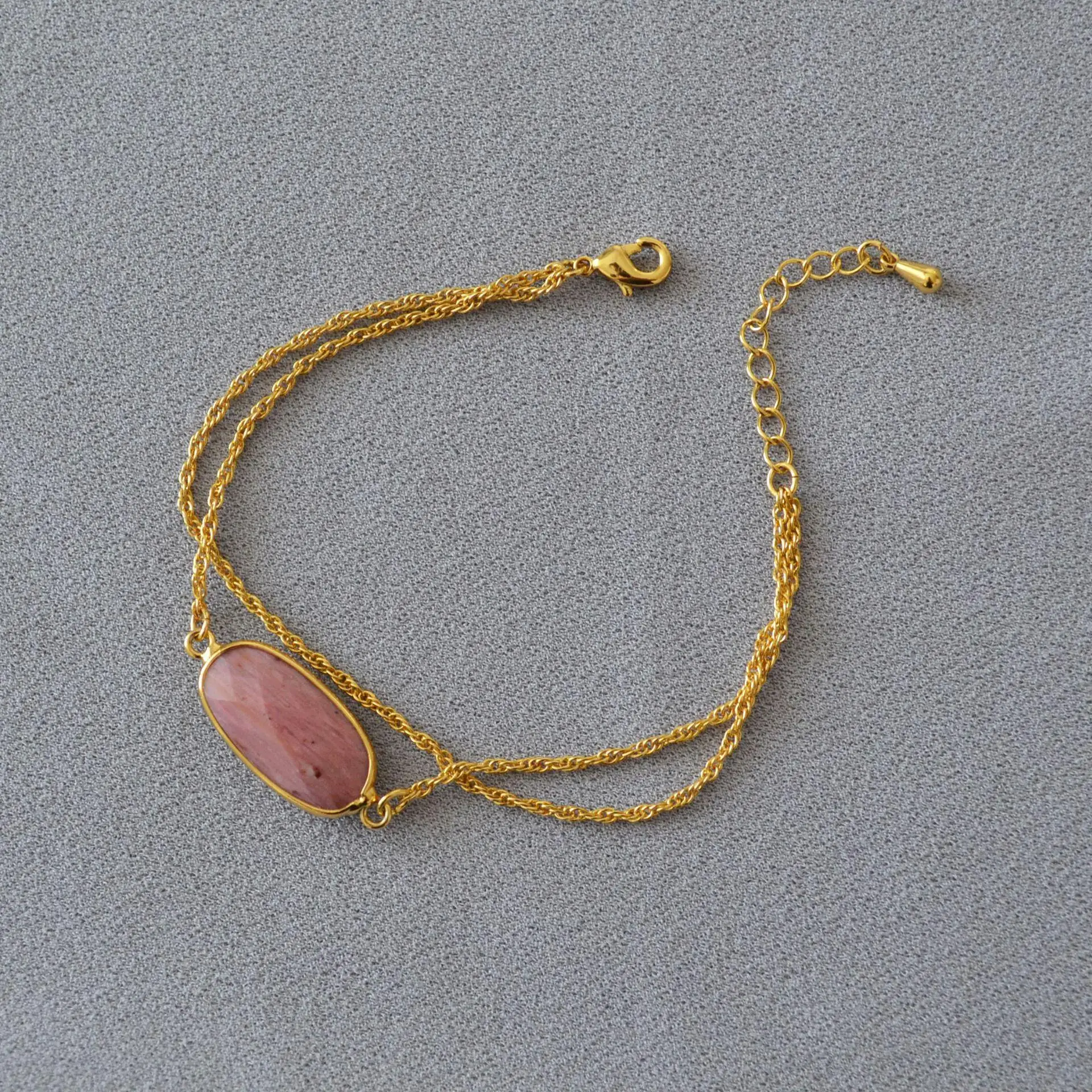 

Retro Irregular Oval Cut Rose Quartz l Stone Double Layer Metal Chain Bracelet Geometric Pattern Women's Jewelry