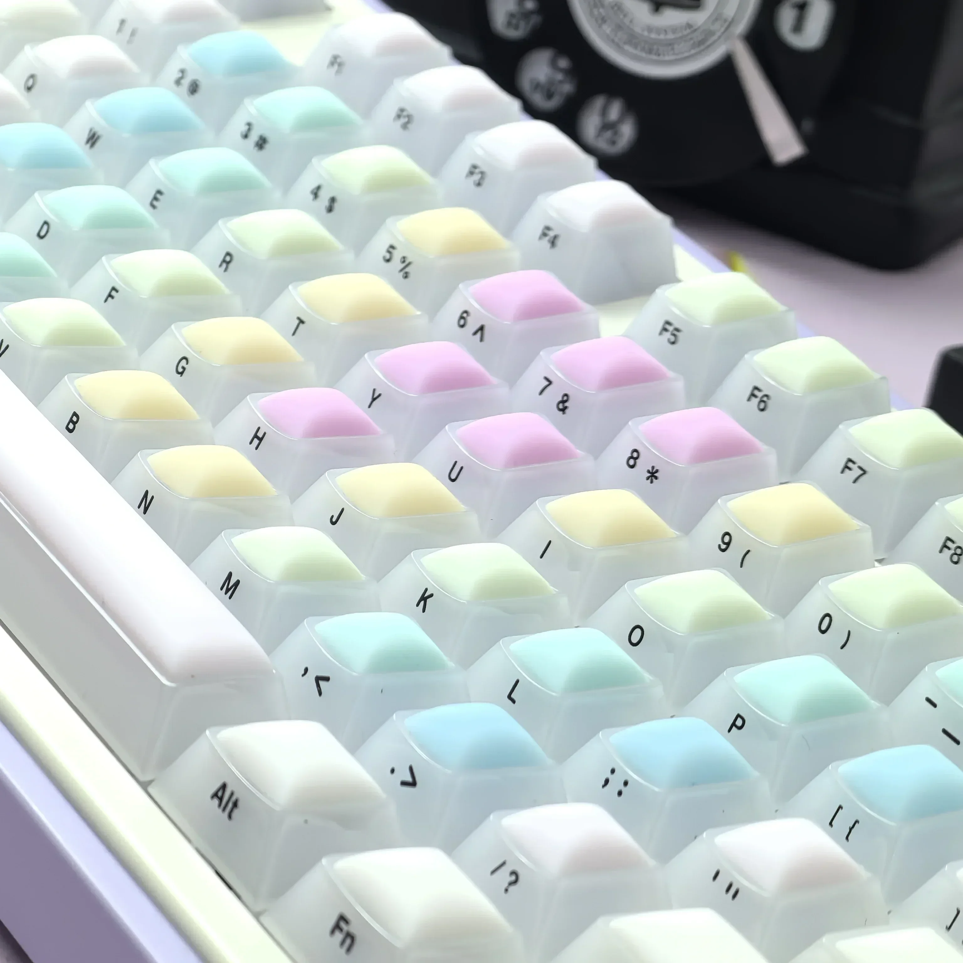 

Rainbow Gummy Candy Keycap Cherry Profile Side Engraved Translucent PC Silicone Keycaps Matte Fog Transparent Key Caps 124 Keys