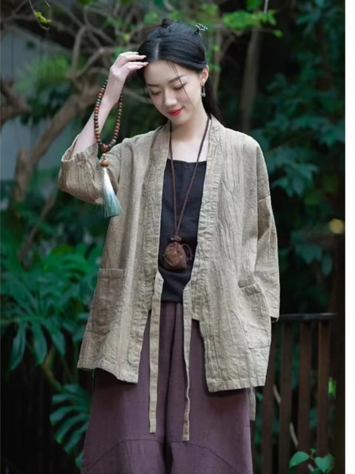 Chaqueta Retro China Teñida y Pada con Cinturón, Corte Hoado, Cuello en V, Chaqueta Corta para Mujer, Temporada Primaver...