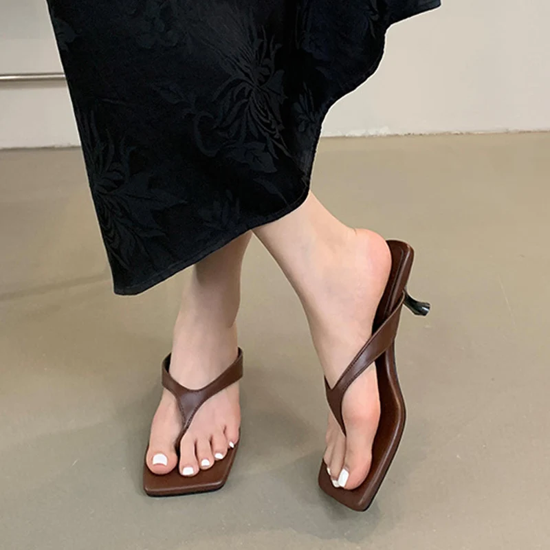 Liyke Fashion Clip Open Toe Mules Women Beach Slippers Sandals 2026 High Quality Cozy Leather Low Heels Flip Flops Slides Shoes