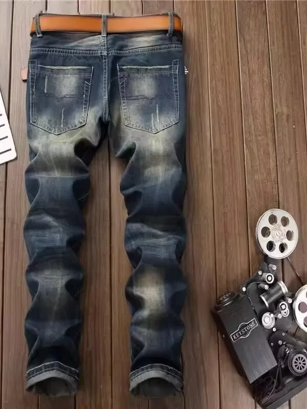 トレンディなメンズ刺繍タイガーデニムジーンズ夏の新スタイル耐摩耗性スリムフィット穴パンチングカジュアルストレートレッグパンツ
